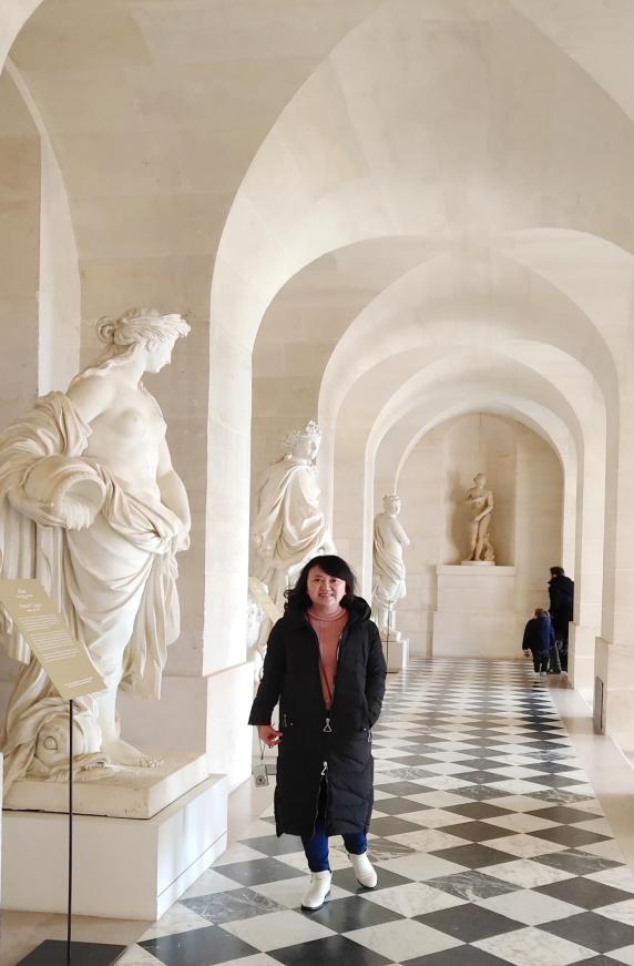 专职教师 李凌副教授 简介