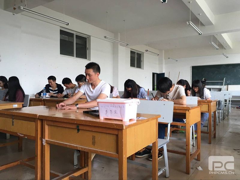 城市学院2012级学生党支部“勿忘师恩，文明离校”系列活动之——“勿忘师恩”谢师座谈会