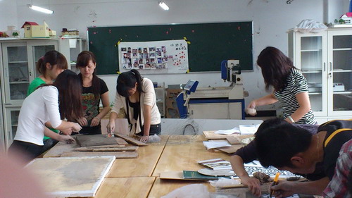 学生在造型工作室 上课