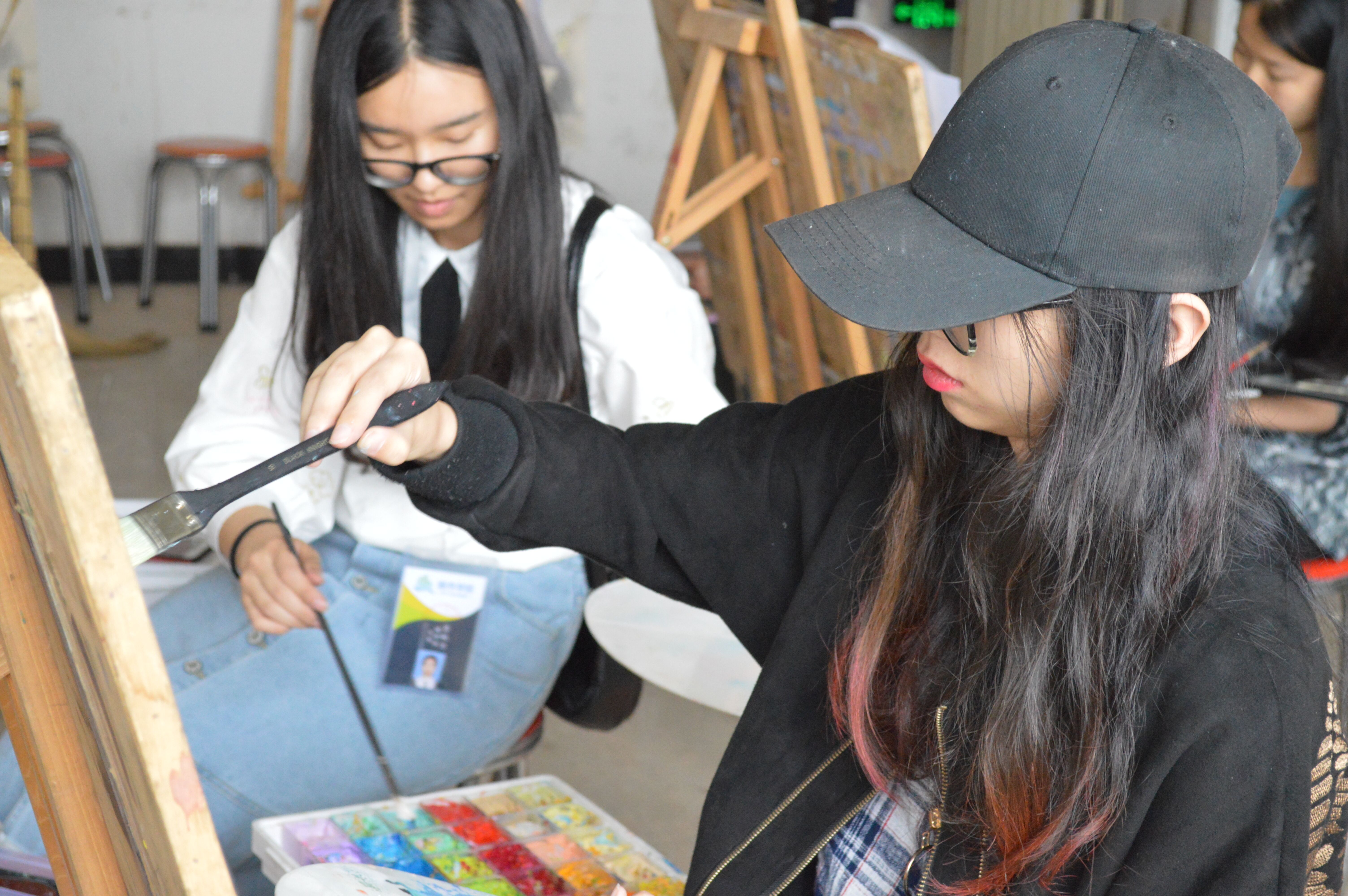 “绘”出一片天