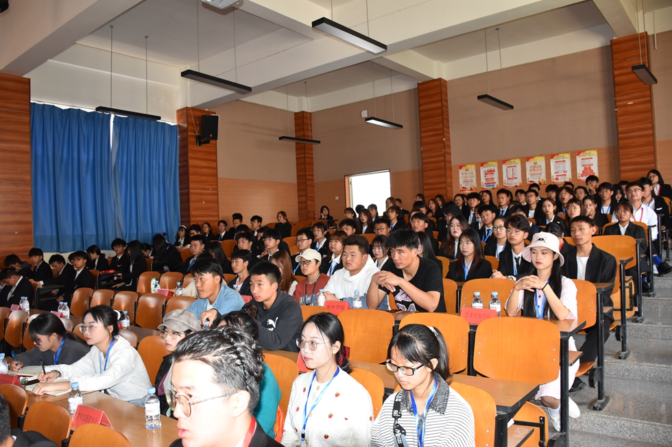 【城院·团委】城市学院团委学生会第三次大会