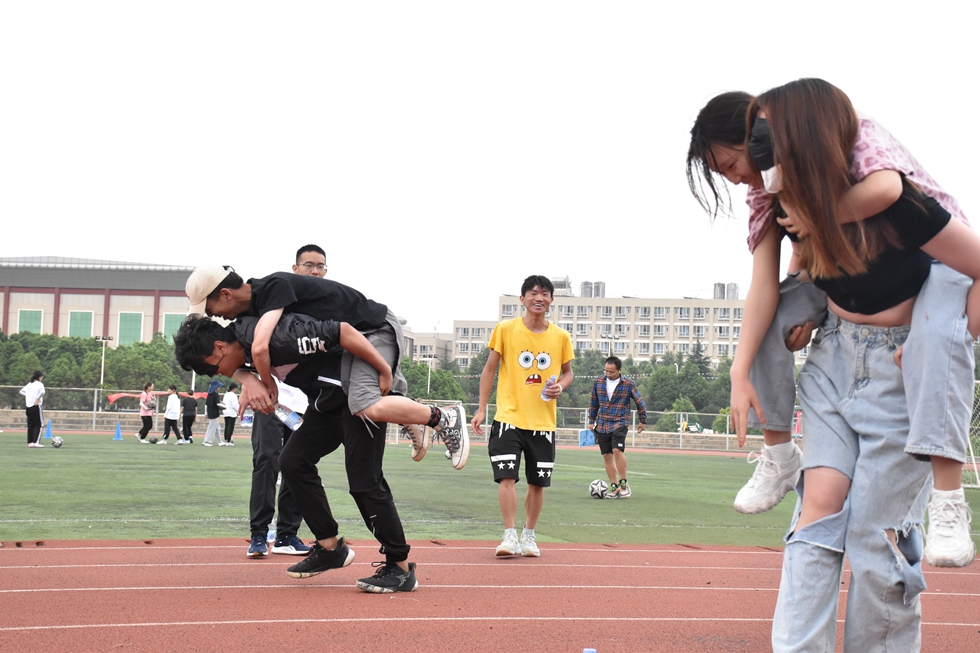 快乐运动，健康青春