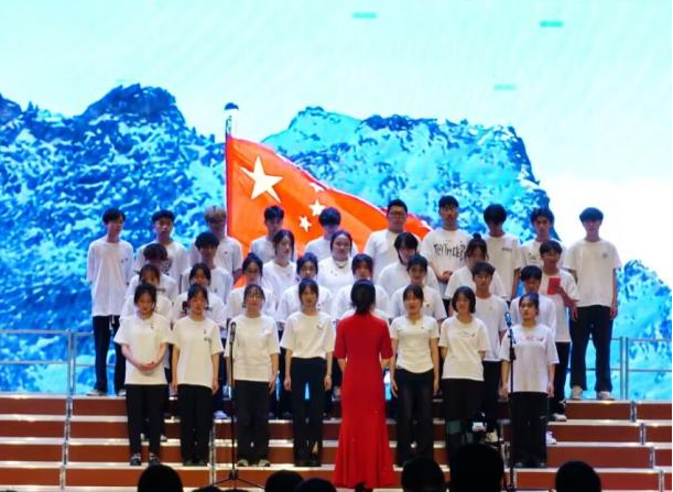 唱响红色旋律，激荡飞扬青春 ——城市学院五四红歌比赛