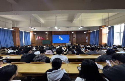 赋能设计人才成长 领航考研发展之路——智慧城市学院成功 举办系列考研主题讲座